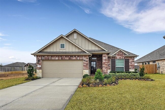 property at 206 Brazos Dr