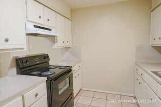 2912 Kirby Ave in Lubbock, TX - Building Photo - Building Photo