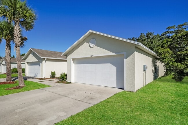 9077 Aegean Cir in Lehigh Acres, FL - Building Photo - Building Photo
