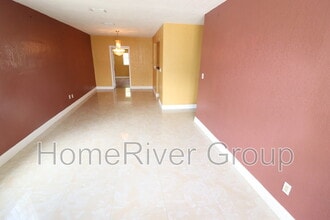 15701 NE 14th Ave in North Miami Beach, FL - Building Photo - Building Photo