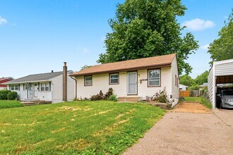 10519 Renfrew Dr in St. Louis, MO - Building Photo - Building Photo