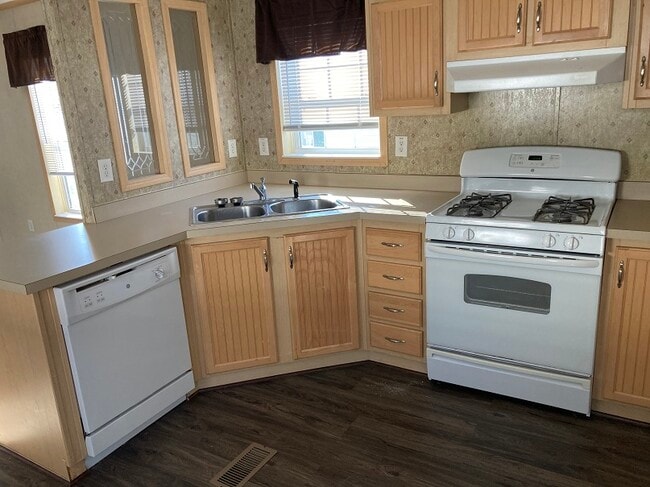 5 Auk Ct in Browns Mills, NJ - Building Photo - Building Photo