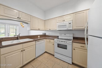1702 Annabellas Dr in Panama City Beach, FL - Building Photo - Building Photo