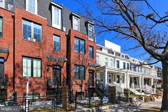 523 Longfellow St NW, Unit 1 in Washington, DC - Building Photo - Building Photo