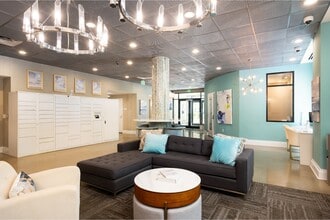 The Julian at Fair Lakes in Fairfax, VA - Foto de edificio - Building Photo