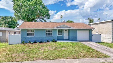 203 80th Ave N in St. Petersburg, FL - Building Photo - Building Photo