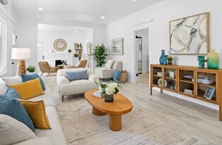 1885 Titus St in San Diego, CA - Building Photo