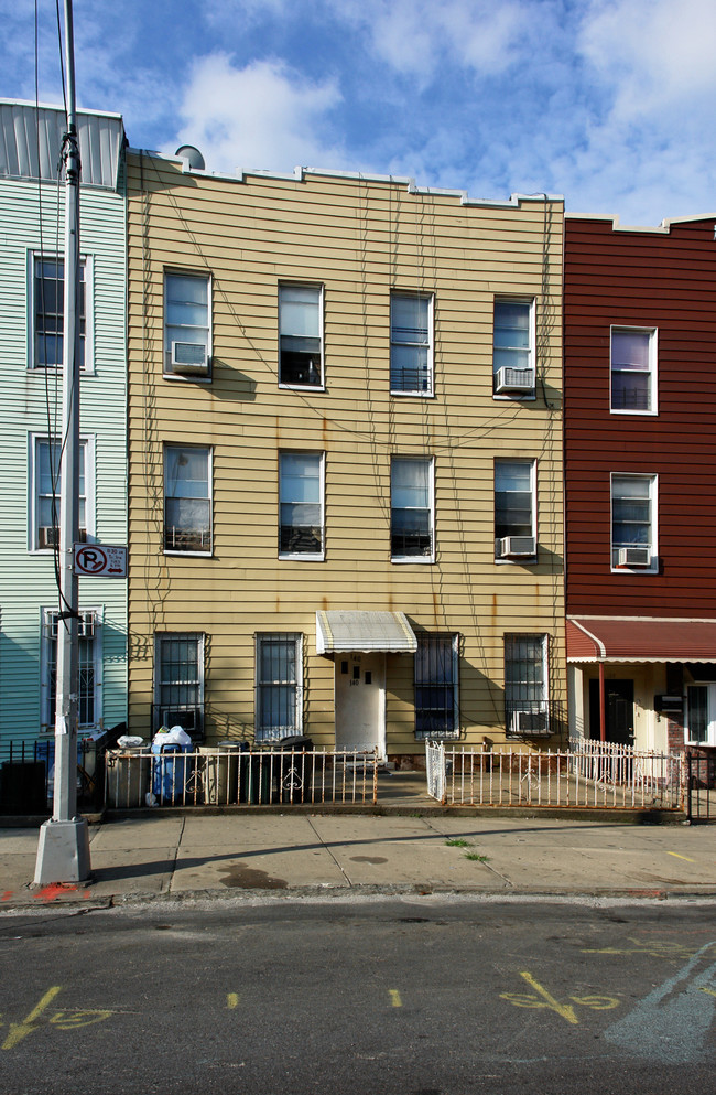 140 23rd St in Brooklyn, NY - Foto de edificio - Building Photo