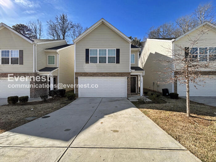 5289 Hanover St in Atlanta, GA - Building Photo