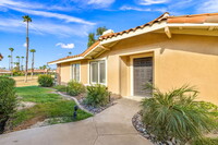 220 La Paz Way in Palm Desert, CA - Building Photo - Building Photo