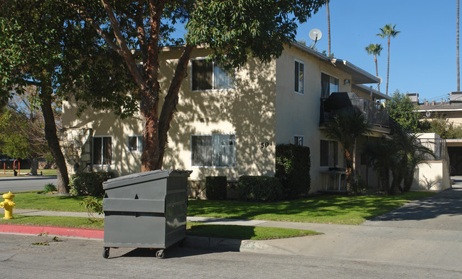 501 E Hurst St in Covina, CA - Building Photo - Building Photo