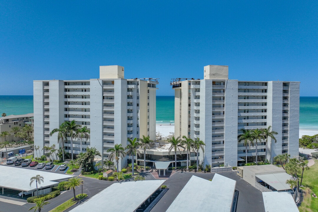 Whispering Sands South Tower in Sarasota, FL - Building Photo