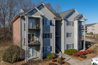 Colonial Village in Lincolnton, NC - Foto de edificio - Building Photo
