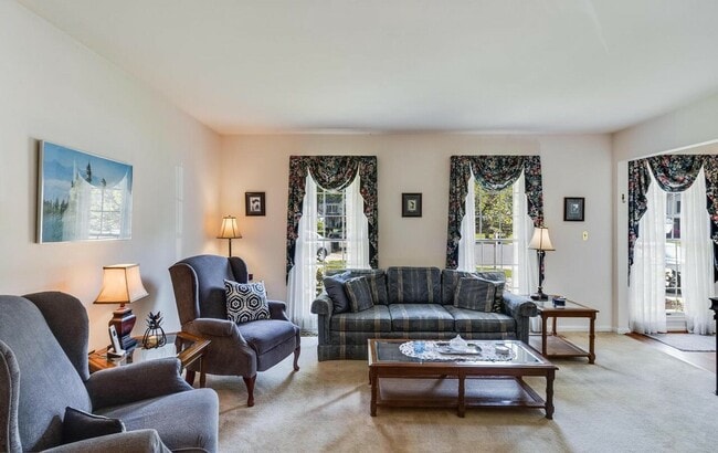 15411 Pine Tree Ct in Bowie, MD - Building Photo - Building Photo