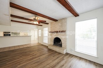 3647 Pinebluff Dr in San Antonio, TX - Building Photo - Building Photo