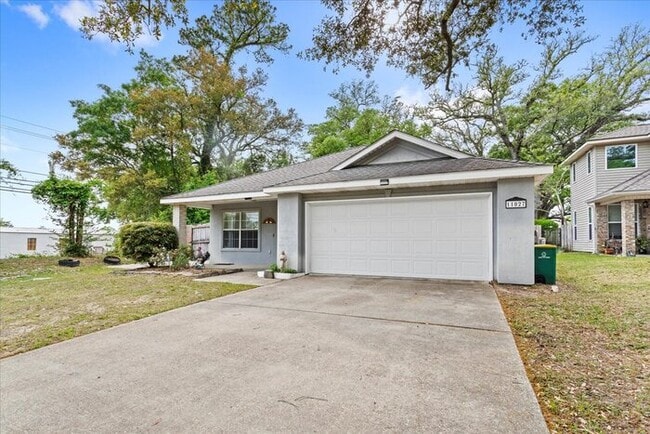 property at 11027 Oakcrest Dr