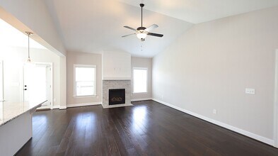 733 Strathwood Wy in Rolesville, NC - Building Photo - Building Photo