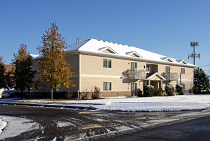 745 County Road D E Apartamentos