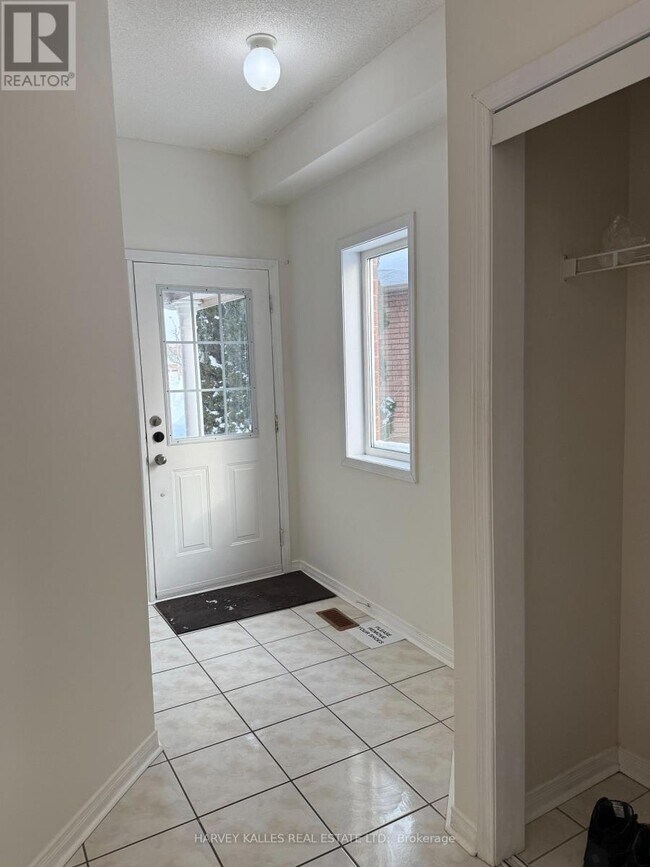 100 Misty Hills Trail in Toronto, ON - Building Photo - Building Photo