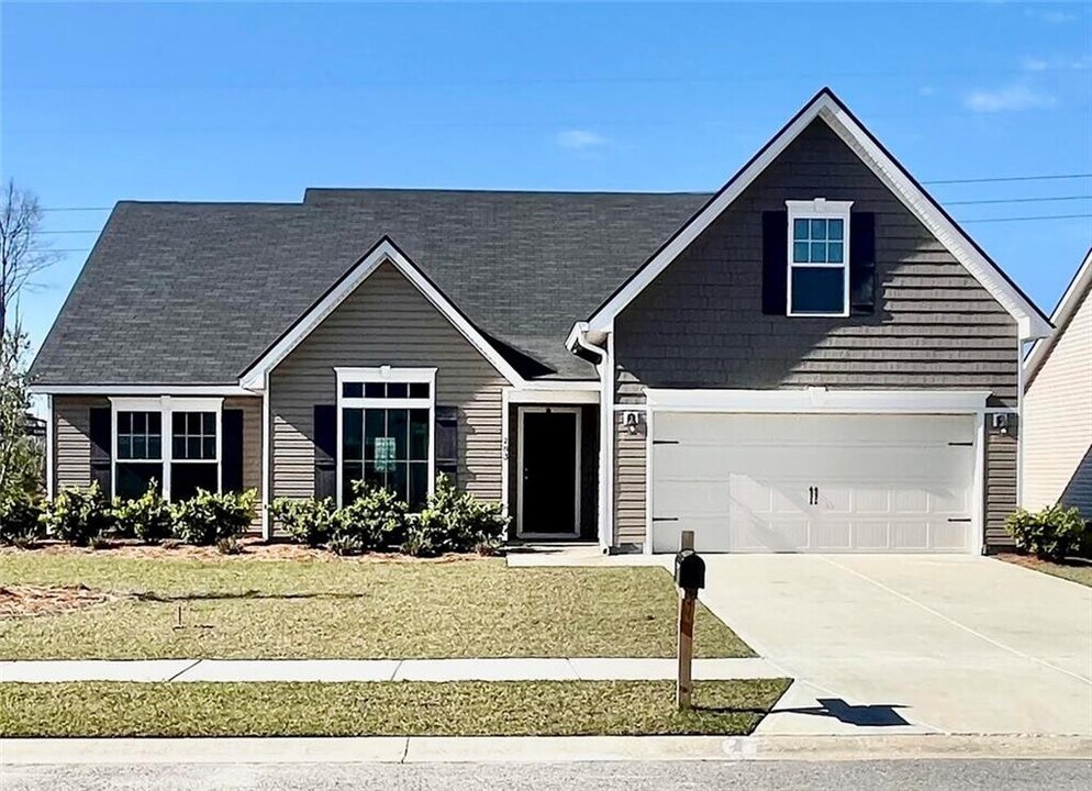 283 Chestnut Dr in Brunswick, GA - Foto de edificio