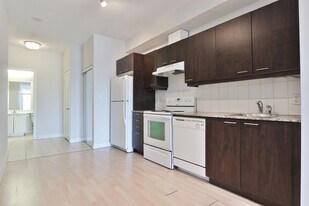 220 Redpath Ave in Toronto, ON - Building Photo