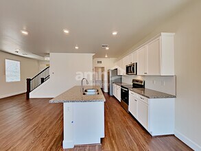 1459 Garden Swing Ave in North Las Vegas, NV - Building Photo - Building Photo