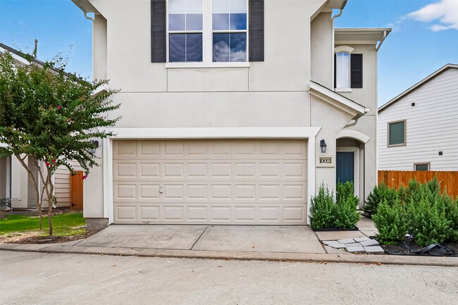 10021 Hillside Bayou Dr