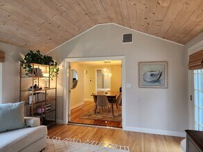 474 Tremont St in Duxbury, MA - Foto de edificio - Building Photo