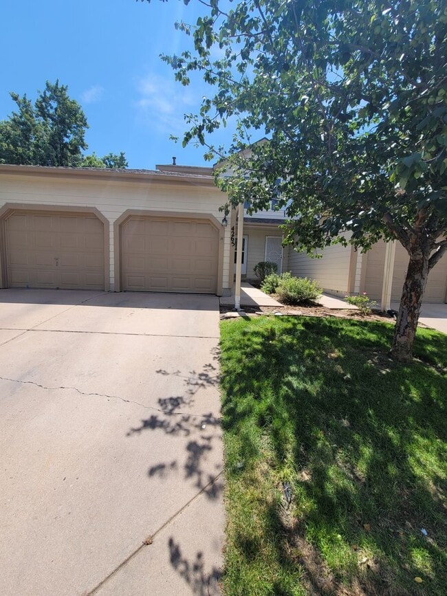 property at 4265 Hunting Meadows Cir