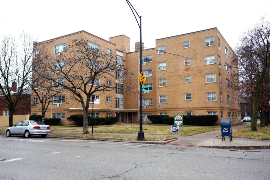 1447 W Touhy Ave in Chicago, IL - Building Photo