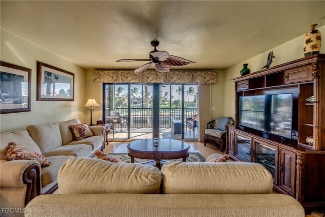 property at 16640 Bocilla Island Club Dr