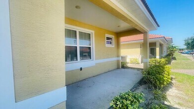 1595 Cumin Dr in Poinciana, FL - Building Photo - Building Photo