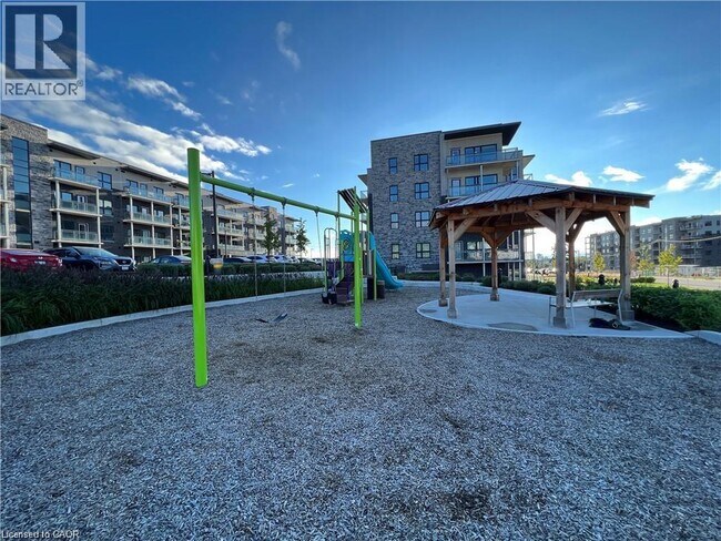 1101 Lackner Blvd in Kitchener, ON - Building Photo - Building Photo