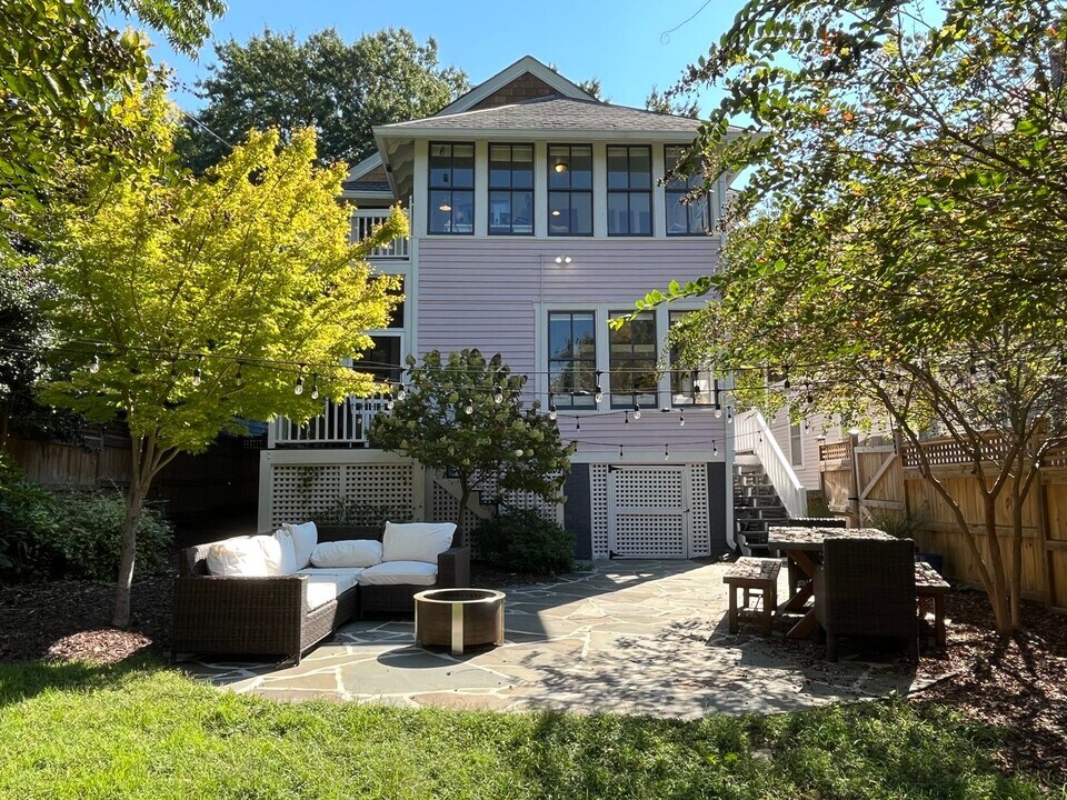608 S Boylan Ave in Raleigh, NC - Building Photo