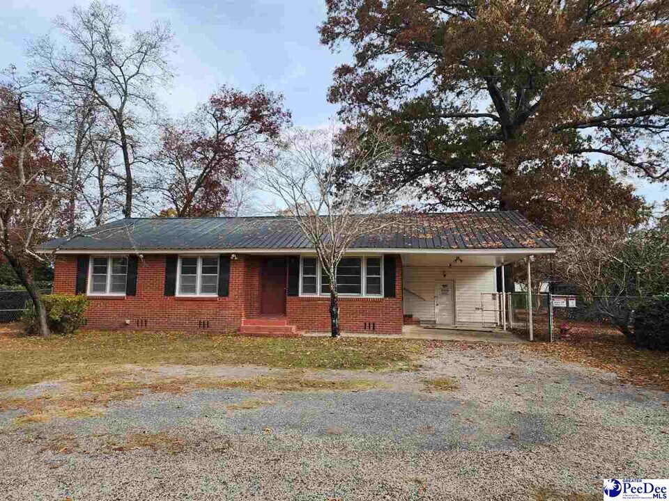 2345 W McCown Dr in Florence, SC - Building Photo