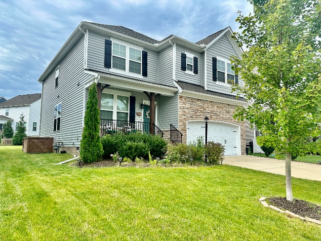 18218 Twin Falls Ln in Moseley, VA - Building Photo - Building Photo