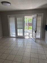 906 Meadow Ln in Lufkin, TX - Building Photo - Building Photo