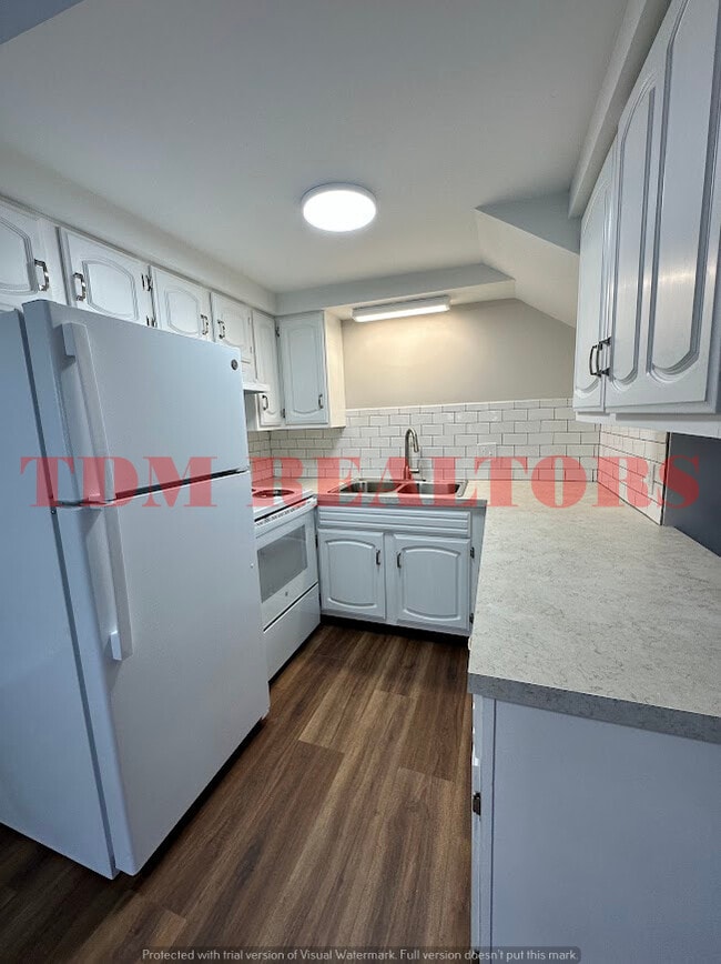 302 E Clinton St, Unit 302 E Clinton in Durand, MI - Foto de edificio - Building Photo