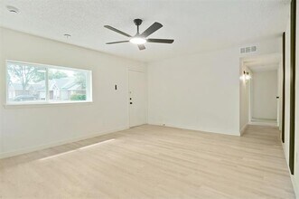 7937 Trimble Dr in Fort Worth, TX - Building Photo - Building Photo