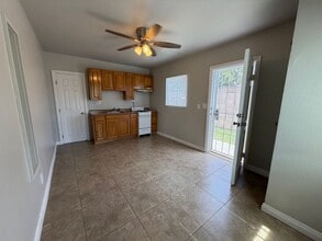 339 E 19th St in Long Beach, CA - Building Photo - Building Photo