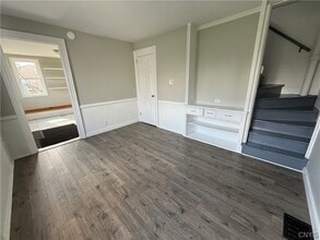 250 W 2nd St in Oswego, NY - Building Photo - Building Photo