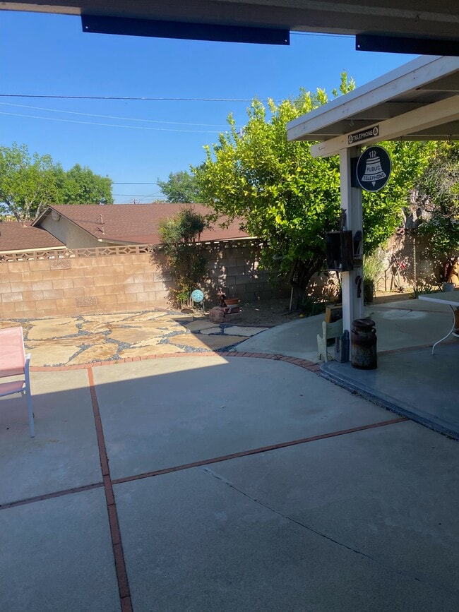 23030 Hilse Ln in Santa Clarita, CA - Building Photo - Building Photo