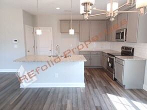 100 Wicklow Ct in Clayton, NC - Building Photo - Building Photo