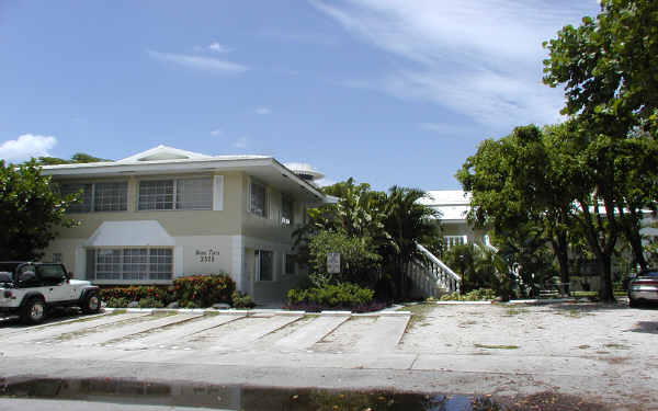 Harbor Beach House Apartments in Fort Lauderdale, FL - Building Photo - Building Photo