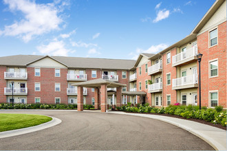 Greensburgh Manor in Uniontown, OH - Building Photo - Building Photo