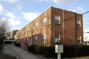 28 Llanfair Rd Apartments