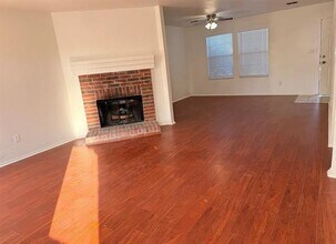 901 Mill Branch Dr in Garland, TX - Building Photo - Building Photo