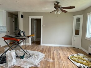 57 Lincoln St, Unit 2 in Winthrop, MA - Building Photo - Building Photo