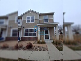 3442 Hazel Trail in Woodbury, MN - Building Photo