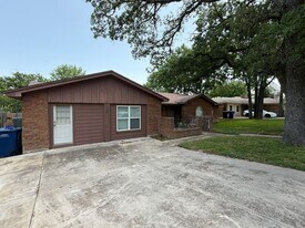 421 Carothers St in Copperas Cove, TX - Building Photo